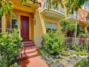 1617 Harrison St, Hollywood FL 33020