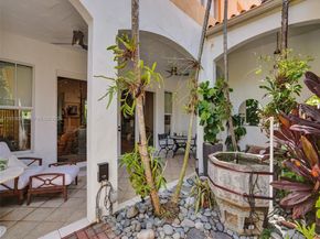 1617 Harrison St, Hollywood FL 33020