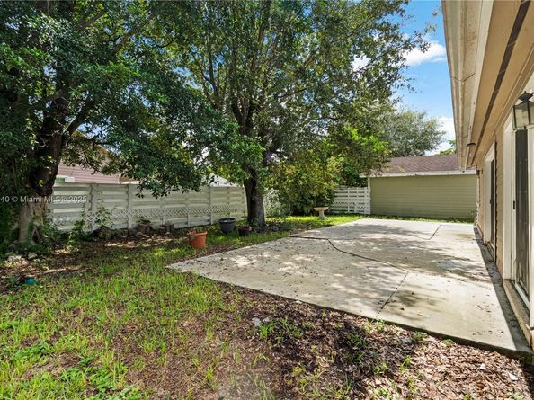 15025 SW 141st Ct, Miami FL 33186