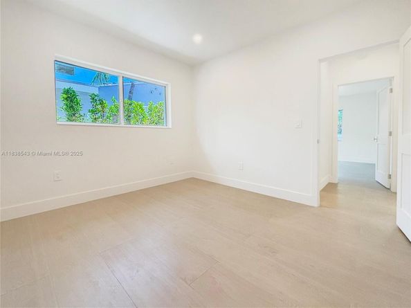 Undisclosed Address #A11838543, Miami Beach FL 33141