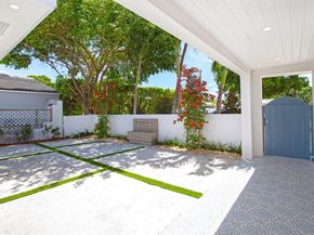 Undisclosed Address #A11838543, Miami Beach FL 33141