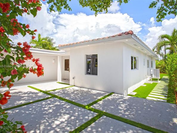 Undisclosed Address #A11838543, Miami Beach FL 33141