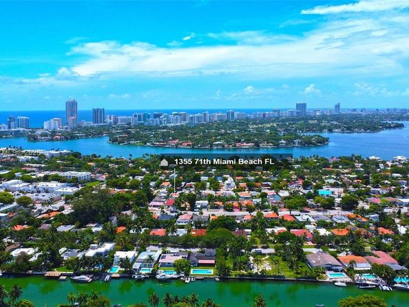 Undisclosed Address #A11838543, Miami Beach FL 33141