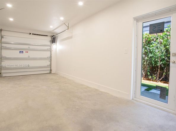 Undisclosed Address #A11838543, Miami Beach FL 33141