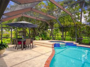 810 Greenbriar Ave, Davie FL 33325