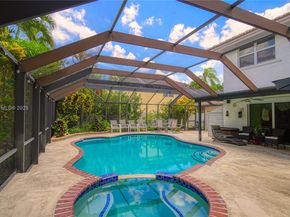 810 Greenbriar Ave, Davie FL 33325