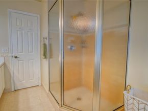810 Greenbriar Ave, Davie FL 33325