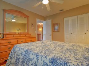 810 Greenbriar Ave, Davie FL 33325