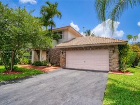 810 Greenbriar Ave, Davie FL 33325