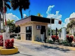 3121 NW 47th Ter 411, Lauderdale Lakes FL 33319