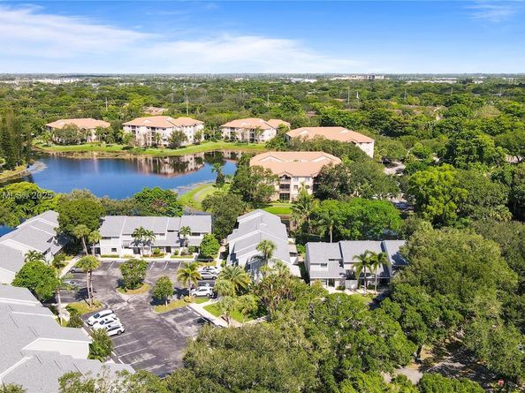2767 NW 42nd Ave 2767, Coconut Creek FL 33066