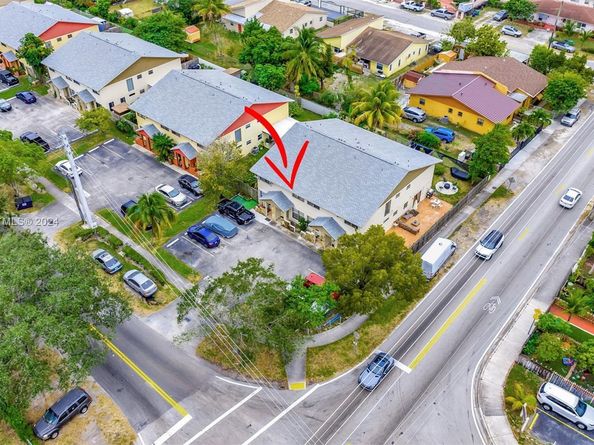 1604 NE 151st St 1604, North Miami Beach FL 33162
