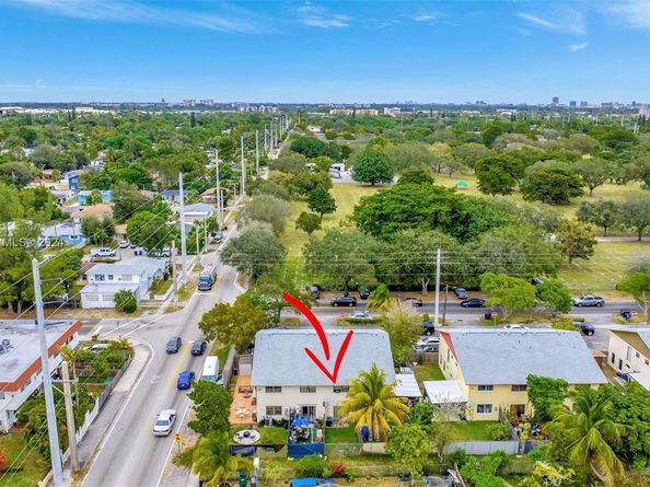 1604 NE 151st St 1604, North Miami Beach FL 33162