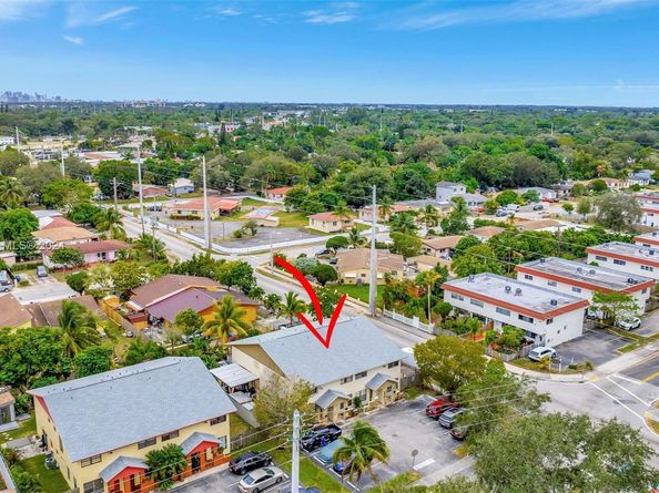 1604 NE 151st St 1604, North Miami Beach FL 33162