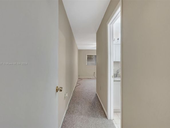 1604 NE 151st St 1604, North Miami Beach FL 33162