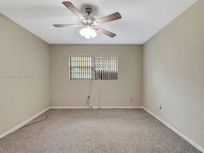 1604 NE 151st St 1604, North Miami Beach FL 33162