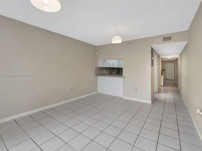1604 NE 151st St 1604, North Miami Beach FL 33162
