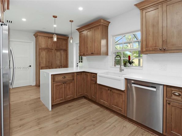 1417 Jackson St, Hollywood FL 33020