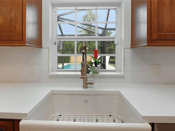 1417 Jackson St, Hollywood FL 33020