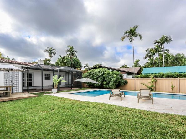 1417 Jackson St, Hollywood FL 33020