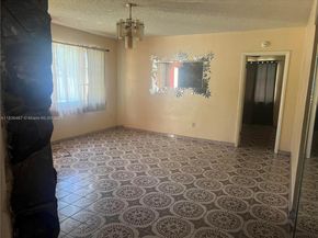 1825 NW 112th St, Miami FL 33167