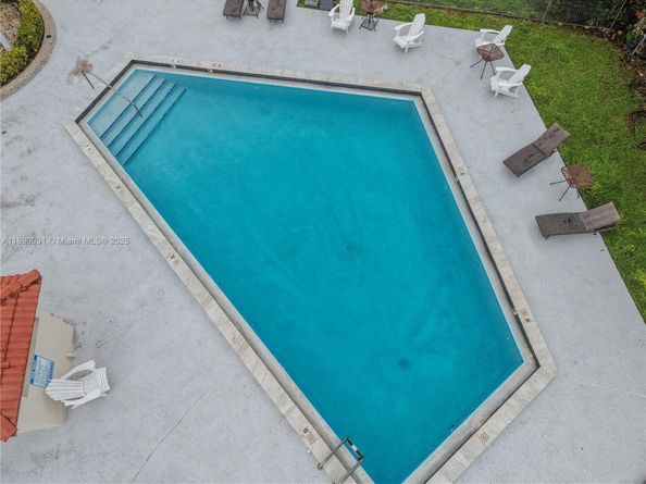 1620 SW 124th Pl, Miami FL 33175