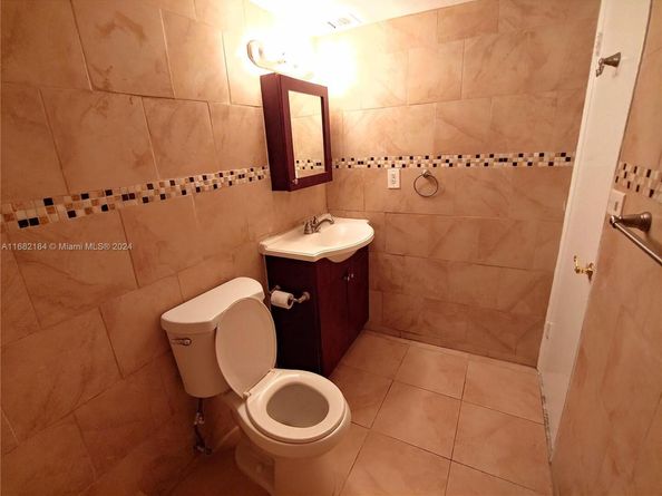 801 NW 47th Ave 805W, Miami FL 33126