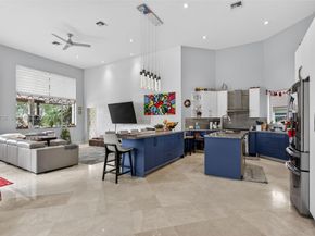 104 Dockside Cir, Weston FL 33327