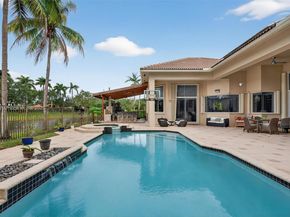 104 Dockside Cir, Weston FL 33327