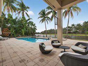 104 Dockside Cir, Weston FL 33327
