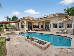 104 Dockside Cir, Weston FL 33327