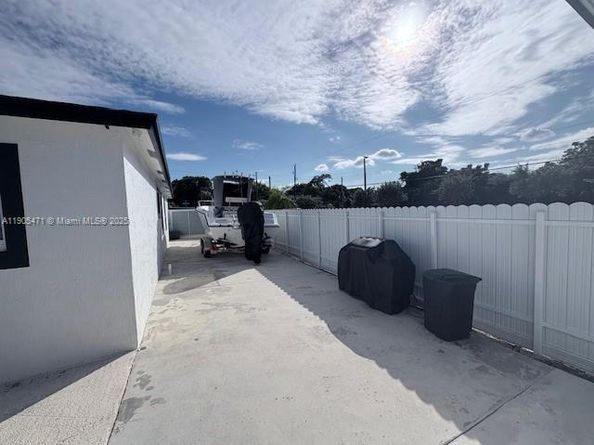 12497 SW 199th Ter, Miami FL 33177