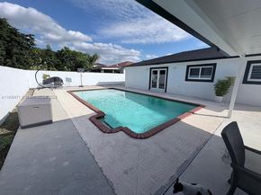 12497 SW 199th Ter, Miami FL 33177