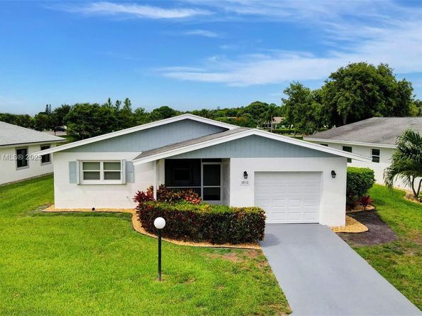 3810 Rowena Cir, West Palm Beach FL 33417