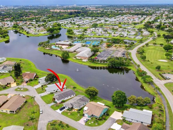3810 Rowena Cir, West Palm Beach FL 33417