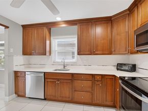 3810 Rowena Cir, West Palm Beach FL 33417