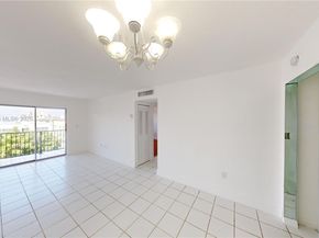 677 SW 9th Ave 309, Miami FL 33130