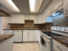 4354 NW 9th Ave 121C, Deerfield Beach FL 33064