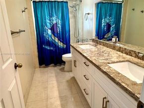 2723 E Abiaca Cir, Davie FL 33328