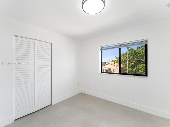 1568 NW 68th St, Miami FL 33147