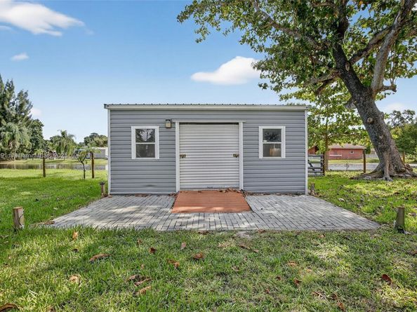 5010 SW 201st Ter, Southwest Ranches FL 33332