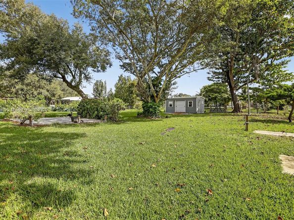 5010 SW 201st Ter, Southwest Ranches FL 33332