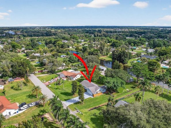 5010 SW 201st Ter, Southwest Ranches FL 33332