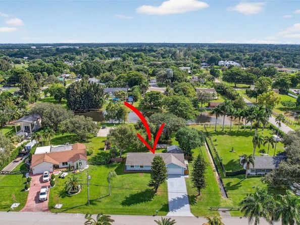 5010 SW 201st Ter, Southwest Ranches FL 33332