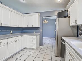 5010 SW 201st Ter, Southwest Ranches FL 33332