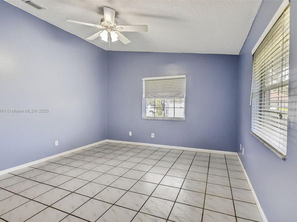 5010 SW 201st Ter, Southwest Ranches FL 33332