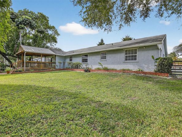 5010 SW 201st Ter, Southwest Ranches FL 33332