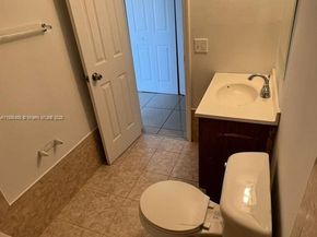 6950 Miami Gardens Dr 2508, Hialeah FL 33015