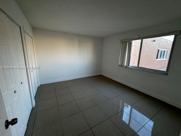 6950 Miami Gardens Dr 2508, Hialeah FL 33015