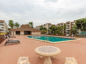 6950 Miami Gardens Dr 2508, Hialeah FL 33015